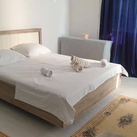 Apartman Sava Ni Exterior foto